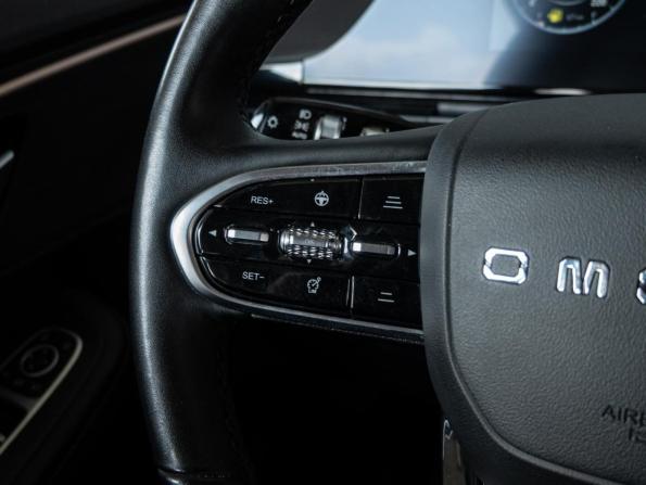 Omoda C5 I с пробегом 2023 года, цена 1 820 000 рублей, 70000 км, внедорожник, Автокод Объявления