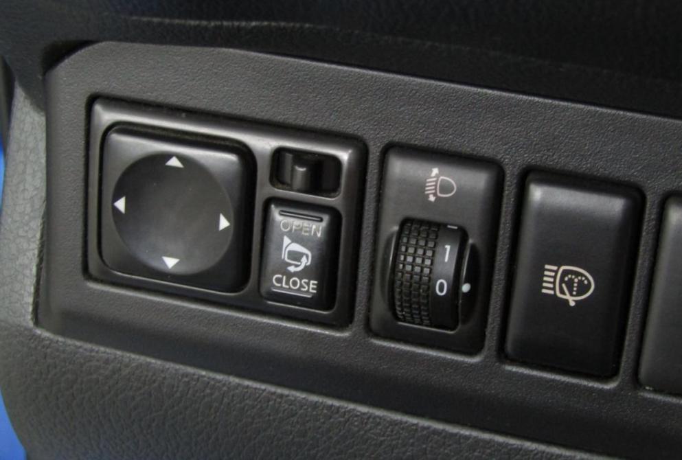 Nissan Note I Екатеринбург  - изображение 22