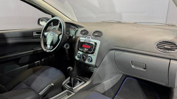 Ford Focus II с пробегом 2005 года, цена 320 000 рублей, 236589 км, хэтчбек, Автокод Объявления