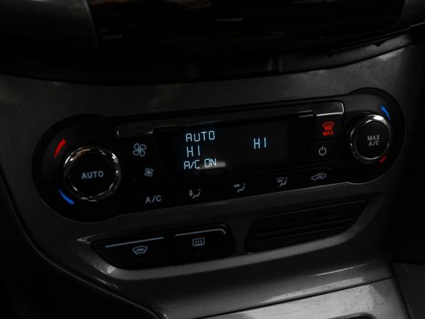 Ford Focus III с пробегом 2014 года, цена 830 000 рублей, 251879 км, универсал, Автокод Объявления