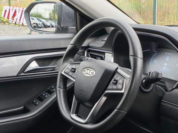 JAC J7 I с пробегом 2022 года, цена 1 289 000 рублей, 28081 км, лифтбек, Автокод Объявления