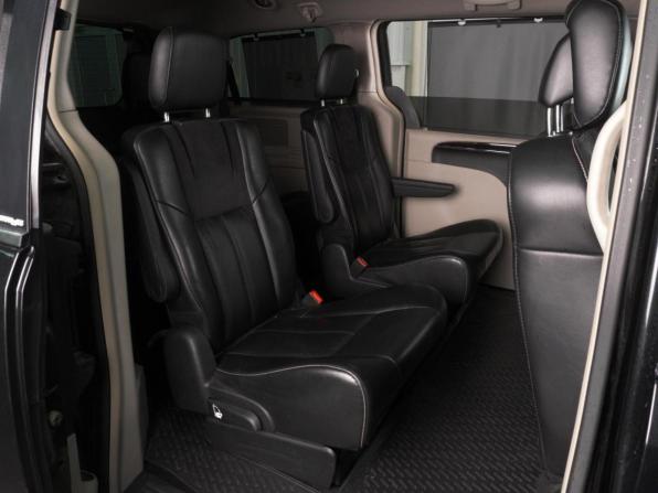 Chrysler Voyager V Рестайлинг с пробегом 2014 года, цена 1 885 000 рублей, 225167 км, минивэн, Автокод Объявления