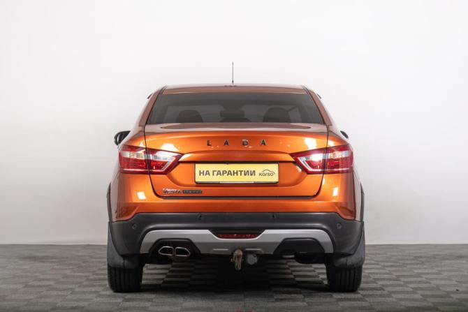 Lada (ВАЗ) Vesta I с пробегом 2018 года, цена 1 279 000 рублей, 127300 км, седан, Автокод Объявления