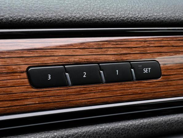 Volkswagen Touareg II Рестайлинг с пробегом 2016 года, цена 3 196 300 рублей, 129392 км, внедорожник, Автокод Объявления
