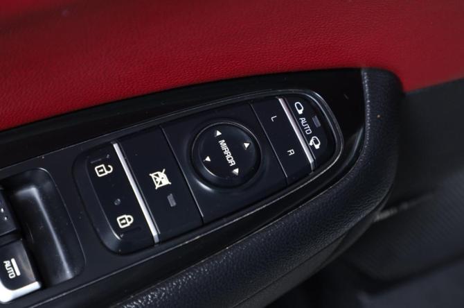 Kia Optima IV Рестайлинг с пробегом 2019 года, цена 1 999 000 рублей, 146000 км, седан, Автокод Объявления