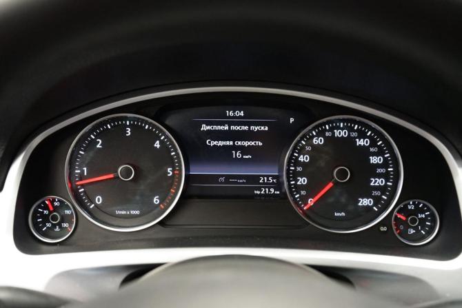 Volkswagen Touareg II с пробегом 2011 года, цена 2 199 000 рублей, 219984 км, внедорожник, Автокод Объявления