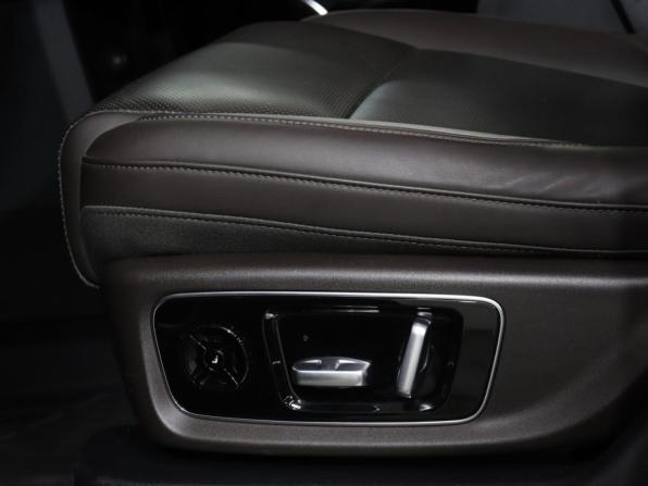 Li Auto (Lixiang) L9 I с пробегом 2023 года, цена 6 299 000 рублей, 52534 км, внедорожник, Автокод Объявления