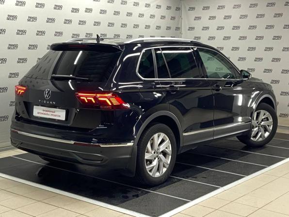 Volkswagen Tiguan II Рестайлинг с пробегом 2021 года, цена 3 290 000 рублей, 97255 км, внедорожник, Автокод Объявления