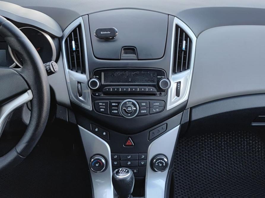 Chevrolet Cruze I Рестайлинг Ижевск  - изображение 18
