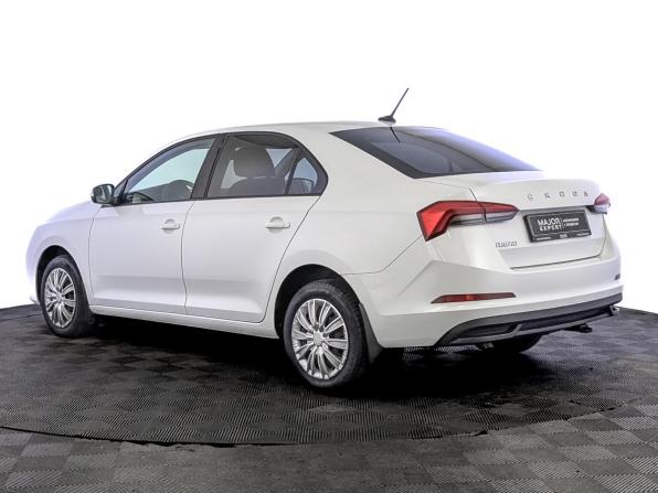 Skoda Rapid II с пробегом 2021 года, цена 1 410 000 рублей, 111521 км, лифтбек, Автокод Объявления