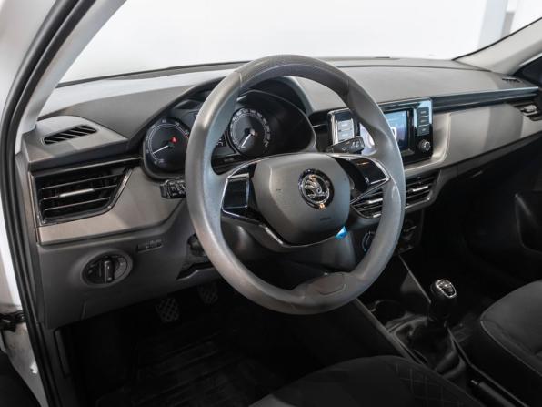 Skoda Rapid II с пробегом 2021 года, цена 1 633 900 рублей, 65534 км, лифтбек, Автокод Объявления