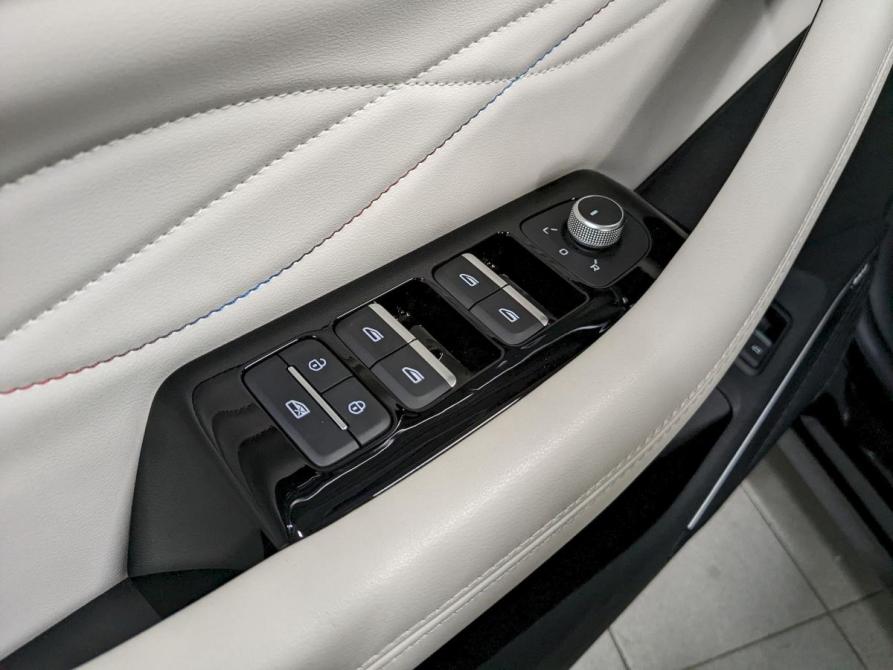 Geely Monjaro I Москва  - изображение 12