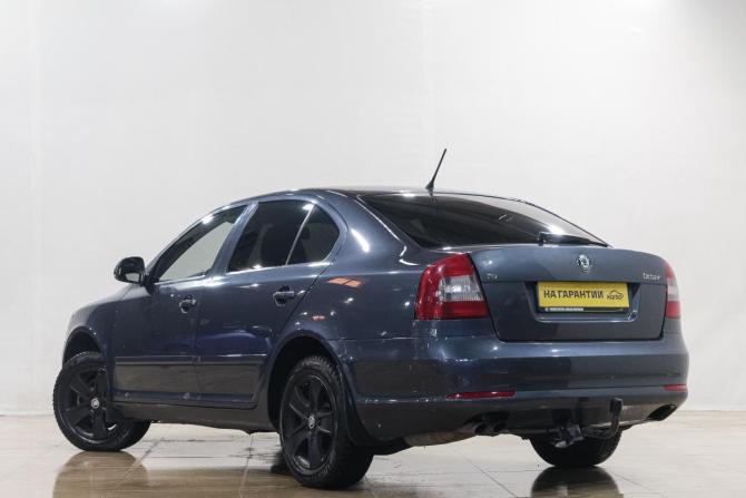 Skoda Octavia II (A5) Рестайлинг с пробегом 2012 года, цена 499 000 рублей, 370000 км, лифтбек, Автокод Объявления