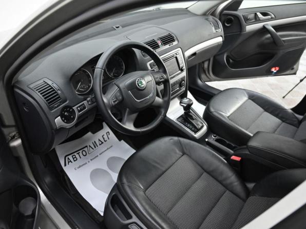 Skoda Octavia II (A5) Рестайлинг с пробегом 2013 года, цена 645 000 рублей, 135452 км, лифтбек, Автокод Объявления