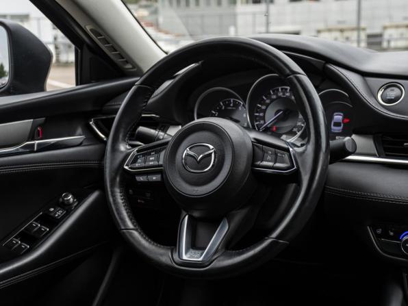 Mazda 6 III (GJ) Рестайлинг 2 с пробегом 2018 года, цена 2 478 000 рублей, 97398 км, седан, Автокод Объявления