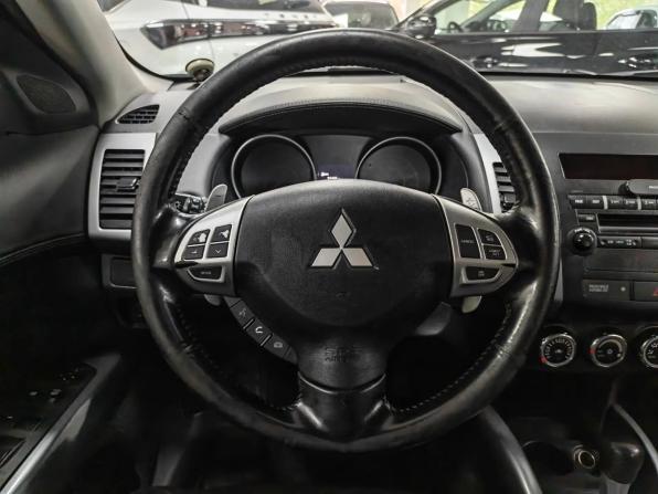 Mitsubishi Outlander II Рестайлинг с пробегом 2010 года, цена 899 000 рублей, 252800 км, внедорожник, Автокод Объявления