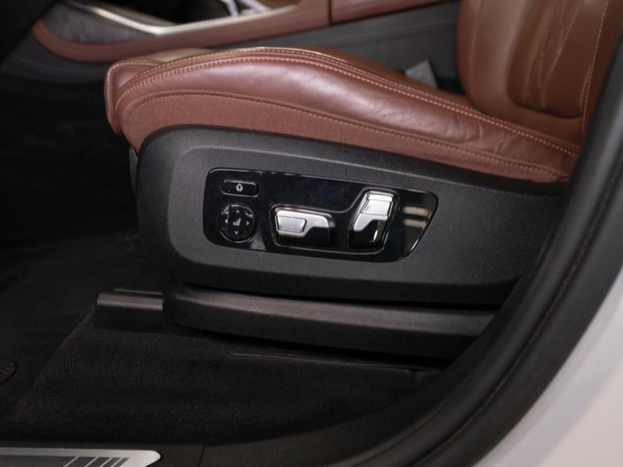 BMW X7 I (G07) Москва  - изображение 24