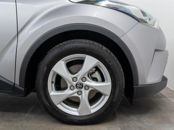 Toyota C-HR I с пробегом 2017 года, цена 1 849 000 рублей, 77000 км, внедорожник, Автокод Объявления