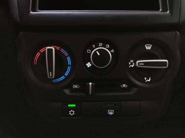 Lada (ВАЗ) Granta I Рестайлинг с пробегом 2025 года, цена 930 000 рублей, 8142 км, лифтбек, Автокод Объявления