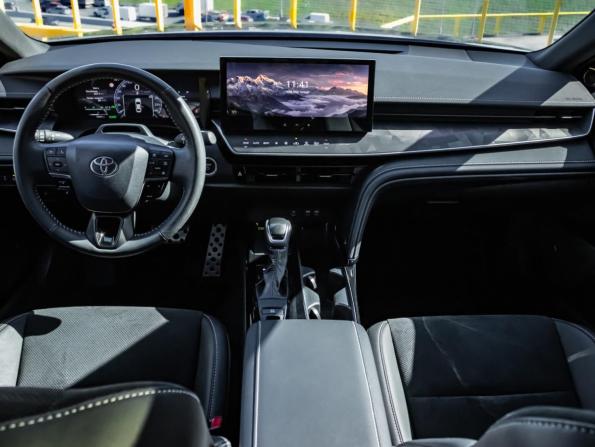 Toyota Camry IX (XV80) China Market с пробегом 2025 года, цена 4 306 500 рублей, 15585 км, седан, Автокод Объявления