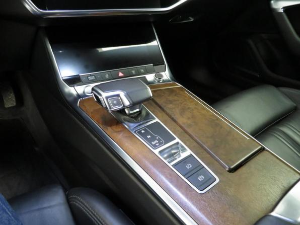 Audi A6 V (C8) с пробегом 2019 года, цена 3 730 000 рублей, 134800 км, седан, Автокод Объявления