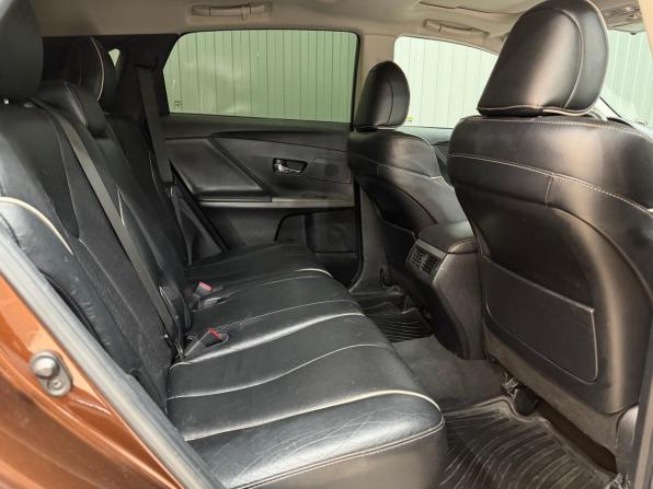 Toyota Venza I Рестайлинг с пробегом 2013 года, цена 2 299 000 рублей, 242636 км, внедорожник, Автокод Объявления