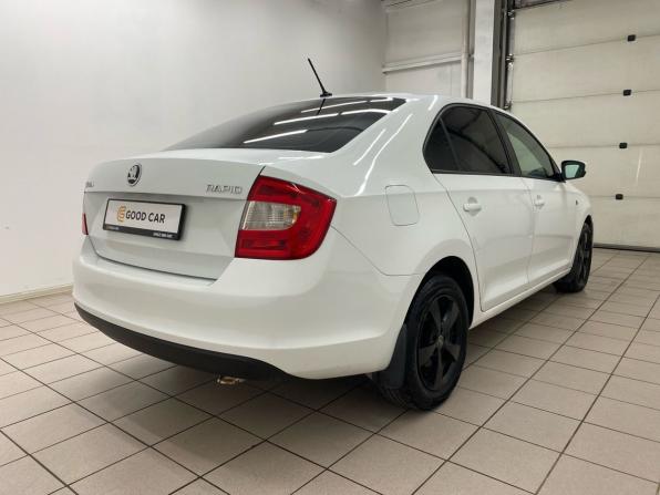 Skoda Rapid I с пробегом 2016 года, цена 690 000 рублей, 269811 км, лифтбек, Автокод Объявления