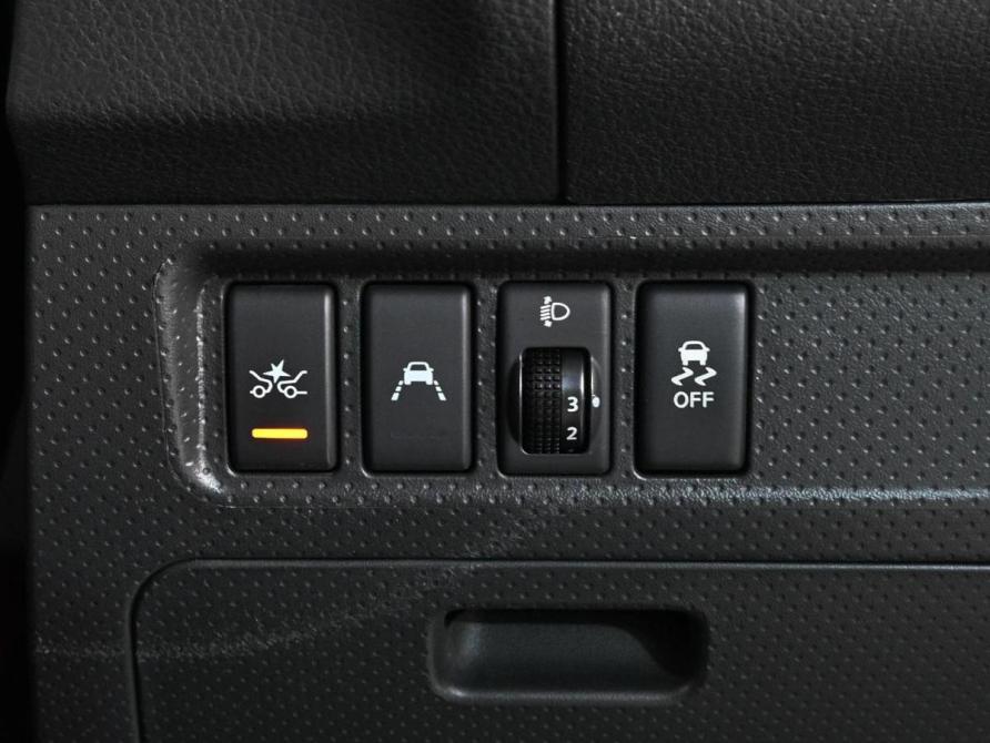 Nissan AD III Рестайлинг Ростов-на-Дону  - изображение 15