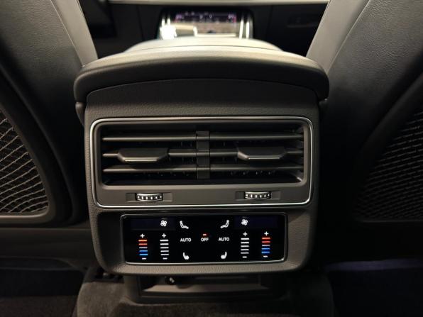 Audi Q7 II (4M) Рестайлинг 2 с пробегом 2024 года, цена 10 990 000 рублей, 40337 км, внедорожник, Автокод Объявления