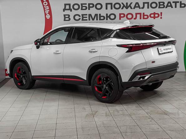 Omoda C5 I с пробегом 2023 года, цена 2 060 000 рублей, 15054 км, внедорожник, Автокод Объявления