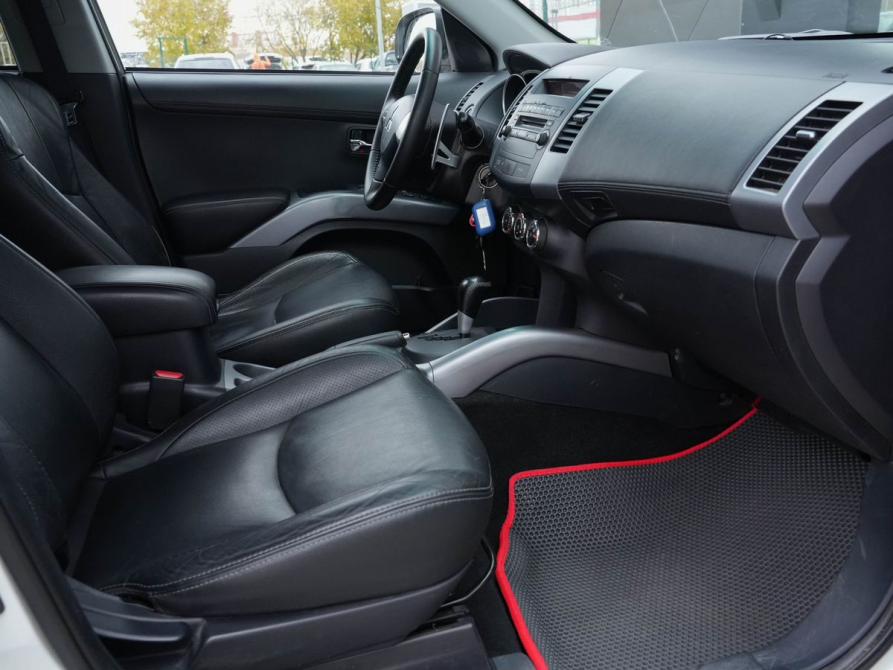 Mitsubishi Outlander II Рестайлинг Новосибирск  - изображение 17