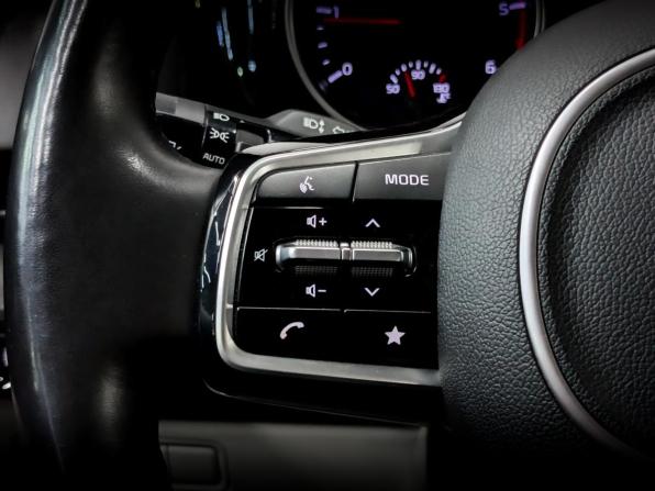 Kia Carnival IV с пробегом 2021 года, цена 3 560 000 рублей, 94487 км, минивэн, Автокод Объявления