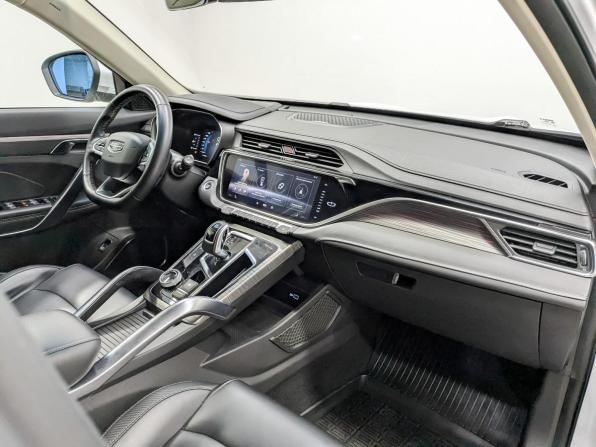 Geely Atlas Pro с пробегом 2023 года, цена 1 915 000 рублей, 111621 км, внедорожник, Автокод Объявления