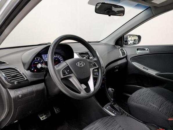 Hyundai Solaris I Рестайлинг с пробегом 2015 года, цена 1 140 000 рублей, 89682 км, седан, Автокод Объявления