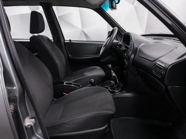 Chevrolet Niva I Рестайлинг с пробегом 2016 года, цена 693 000 рублей, 75000 км, внедорожник, Автокод Объявления