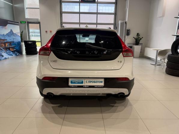Volvo V40 Cross Country I Рестайлинг с пробегом 2019 года, цена 1 758 000 рублей, 117071 км, хэтчбек, Автокод Объявления