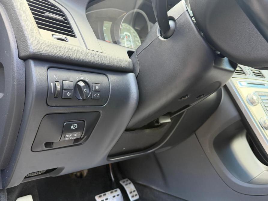 Volvo XC60 I Санкт-Петербург  - изображение 17