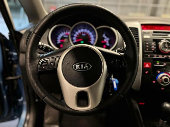 Kia Venga I с пробегом 2011 года, цена 877 000 рублей, 165000 км, минивэн, Автокод Объявления