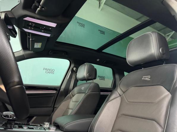 Volkswagen Touareg III с пробегом 2022 года, цена 7 400 000 рублей, 104157 км, внедорожник, Автокод Объявления