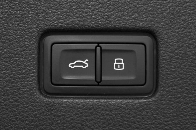 Audi Q8 I (4M) с пробегом 2021 года, цена 7 400 000 рублей, 71640 км, внедорожник, Автокод Объявления