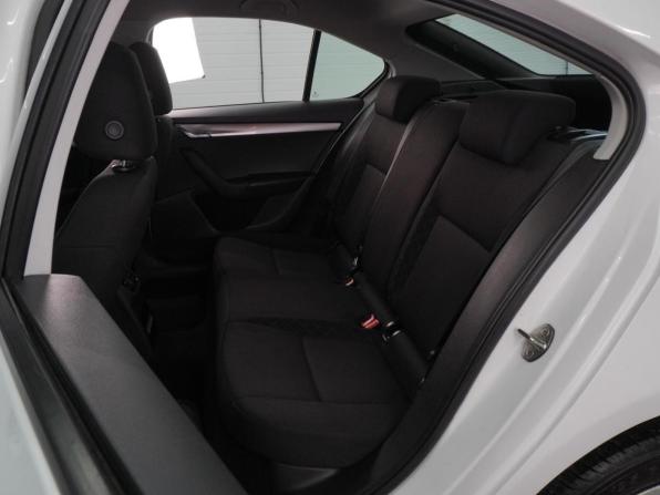 Skoda Octavia III (A7) Рестайлинг с пробегом 2020 года, цена 997 000 рублей, 264528 км, лифтбек, Автокод Объявления
