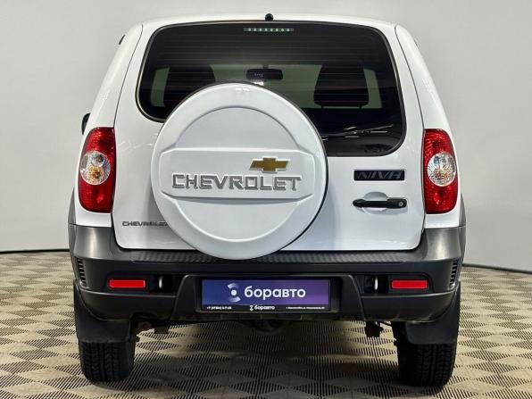 Chevrolet Niva I Рестайлинг с пробегом 2018 года, цена 755 000 рублей, 98616 км, внедорожник, Автокод Объявления