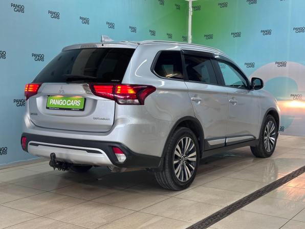 Mitsubishi Outlander III Рестайлинг 3 с пробегом 2018 года, цена 2 100 000 рублей, 172885 км, внедорожник, Автокод Объявления