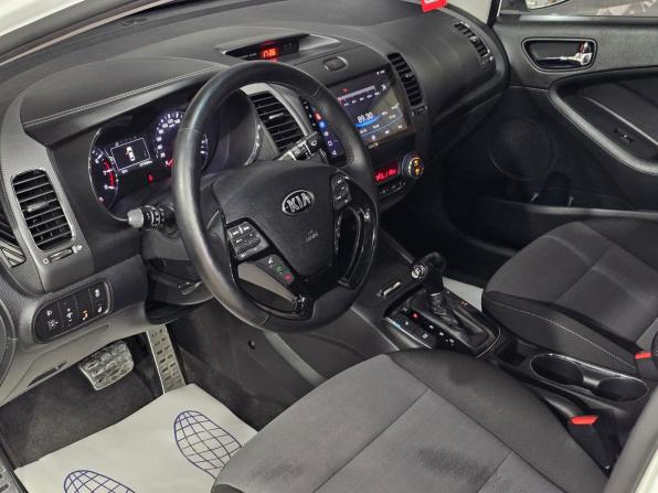Kia Cerato III Рестайлинг (Classic) с пробегом 2018 года, цена 1 390 000 рублей, 177720 км, седан, Автокод Объявления