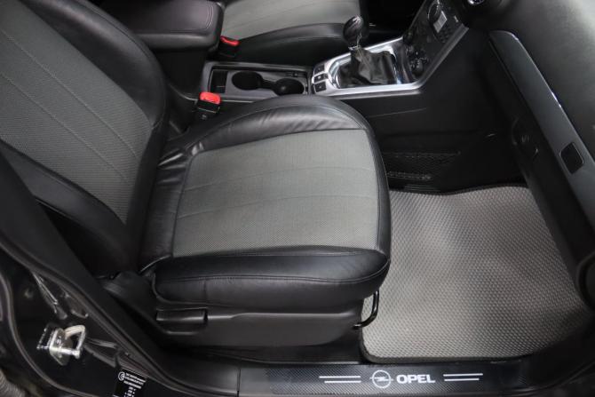 Opel Antara I Рестайлинг с пробегом 2014 года, цена 1 065 650 рублей, 144421 км, внедорожник, Автокод Объявления