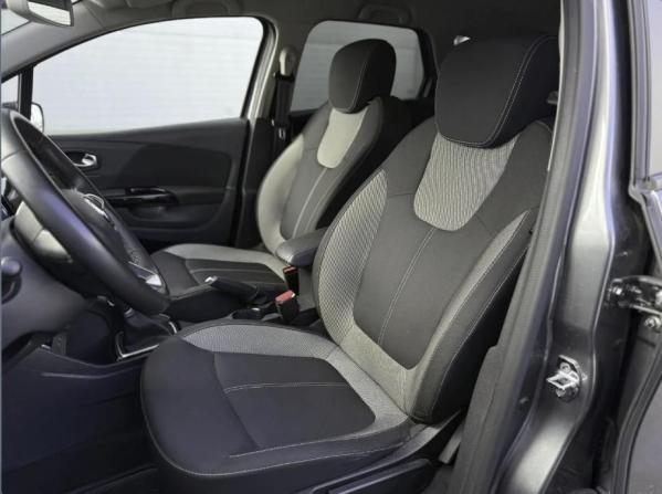 Renault Kaptur I Рестайлинг с пробегом 2021 года, цена 1 590 000 рублей, 64324 км, внедорожник, Автокод Объявления
