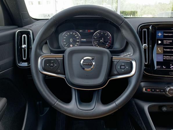 Volvo XC40 I с пробегом 2021 года, цена 3 399 000 рублей, 112282 км, внедорожник, Автокод Объявления
