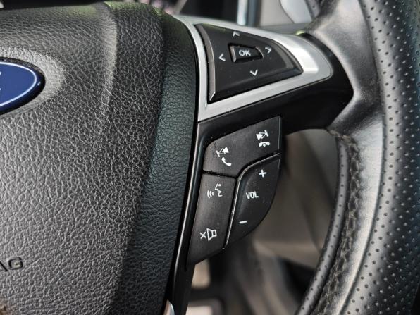 Ford Mondeo V с пробегом 2017 года, цена 1 390 000 рублей, 381300 км, седан, Автокод Объявления