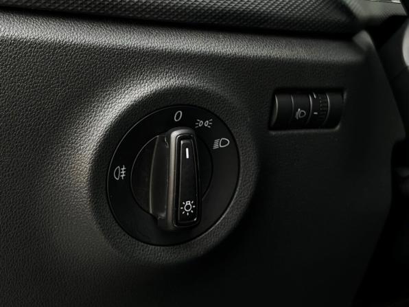 Volkswagen Polo VI с пробегом 2022 года, цена 1 655 400 рублей, 65978 км, лифтбек, Автокод Объявления
