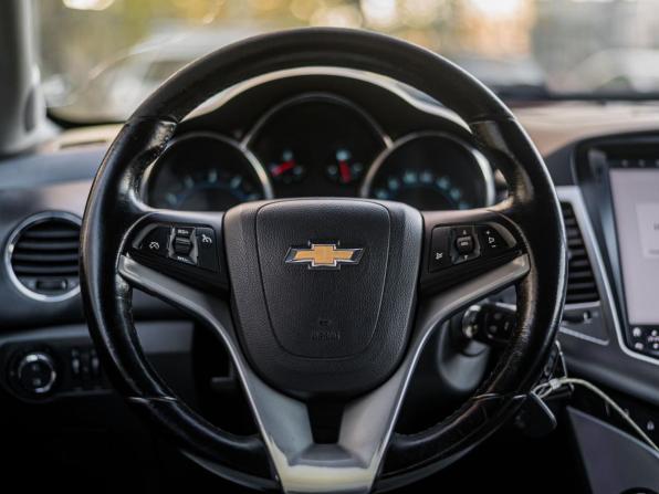 Chevrolet Cruze I с пробегом 2011 года, цена 380 000 рублей, 335755 км, седан, Автокод Объявления